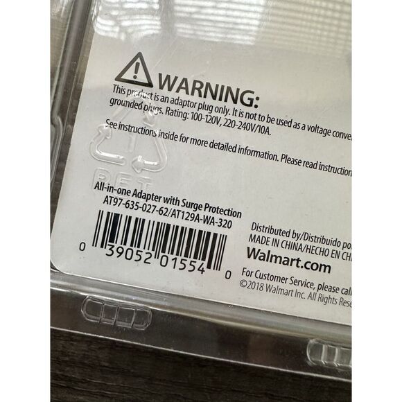 AMERICAN TOURISTER All‎ In One Adapter Plug  Surge Protection - Picture 3 of 6